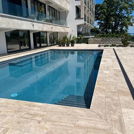 Tiny Apartment With Lake View Alsooers Exterior photo