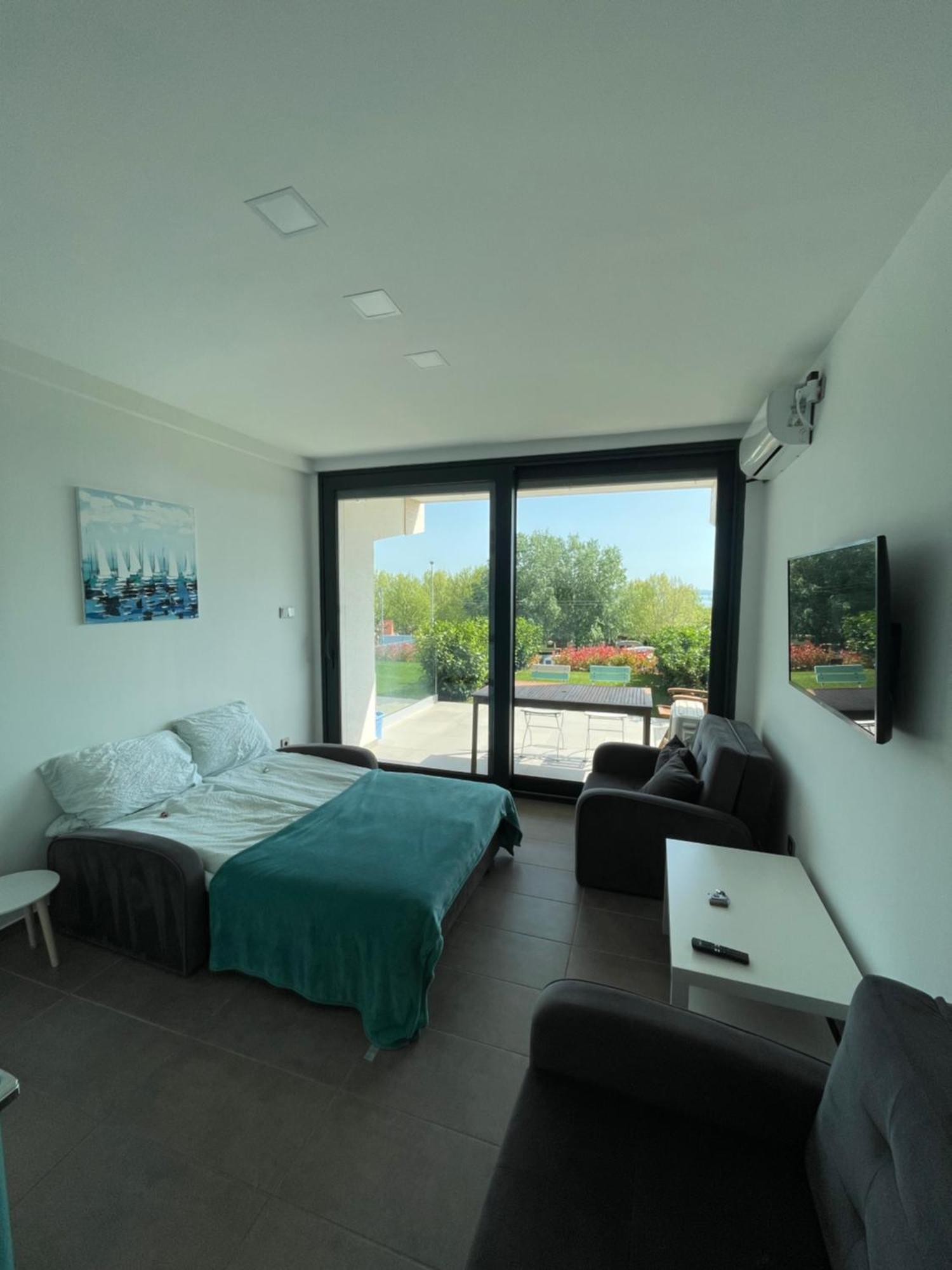 Apartment Tiny With View *